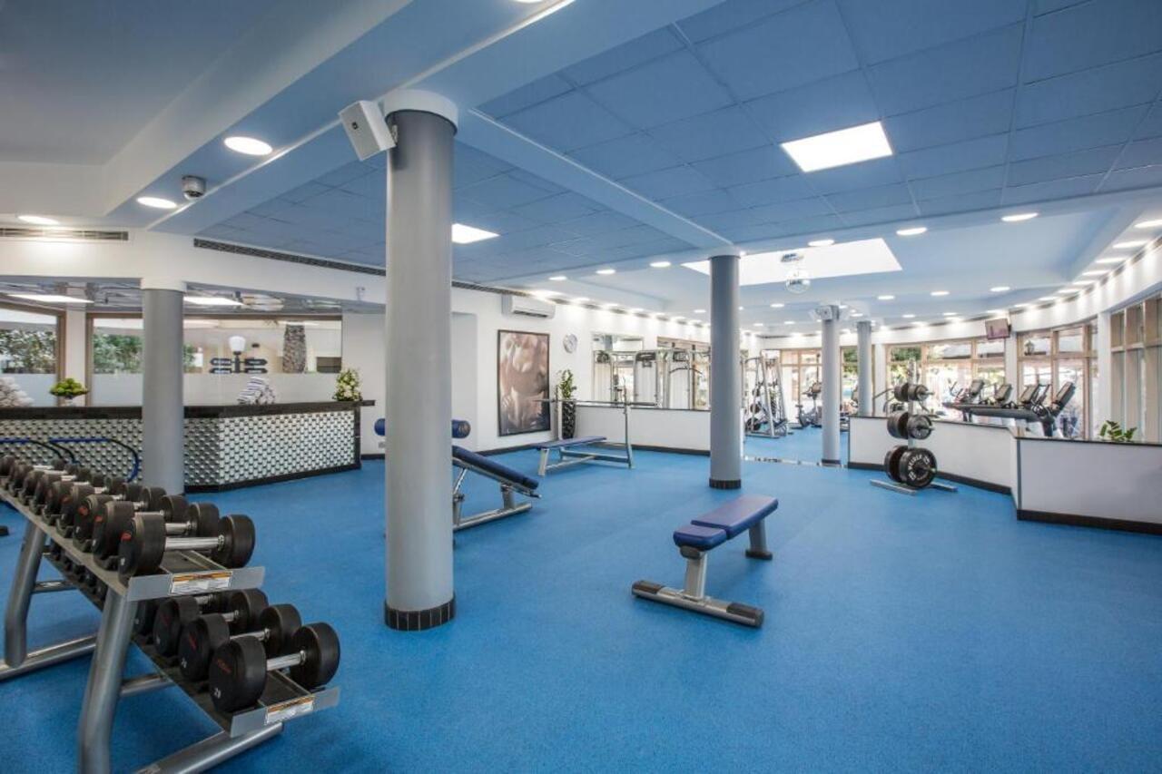 Danat Al Ain Resort Exteriér fotografie The gym at the University of Roehampton