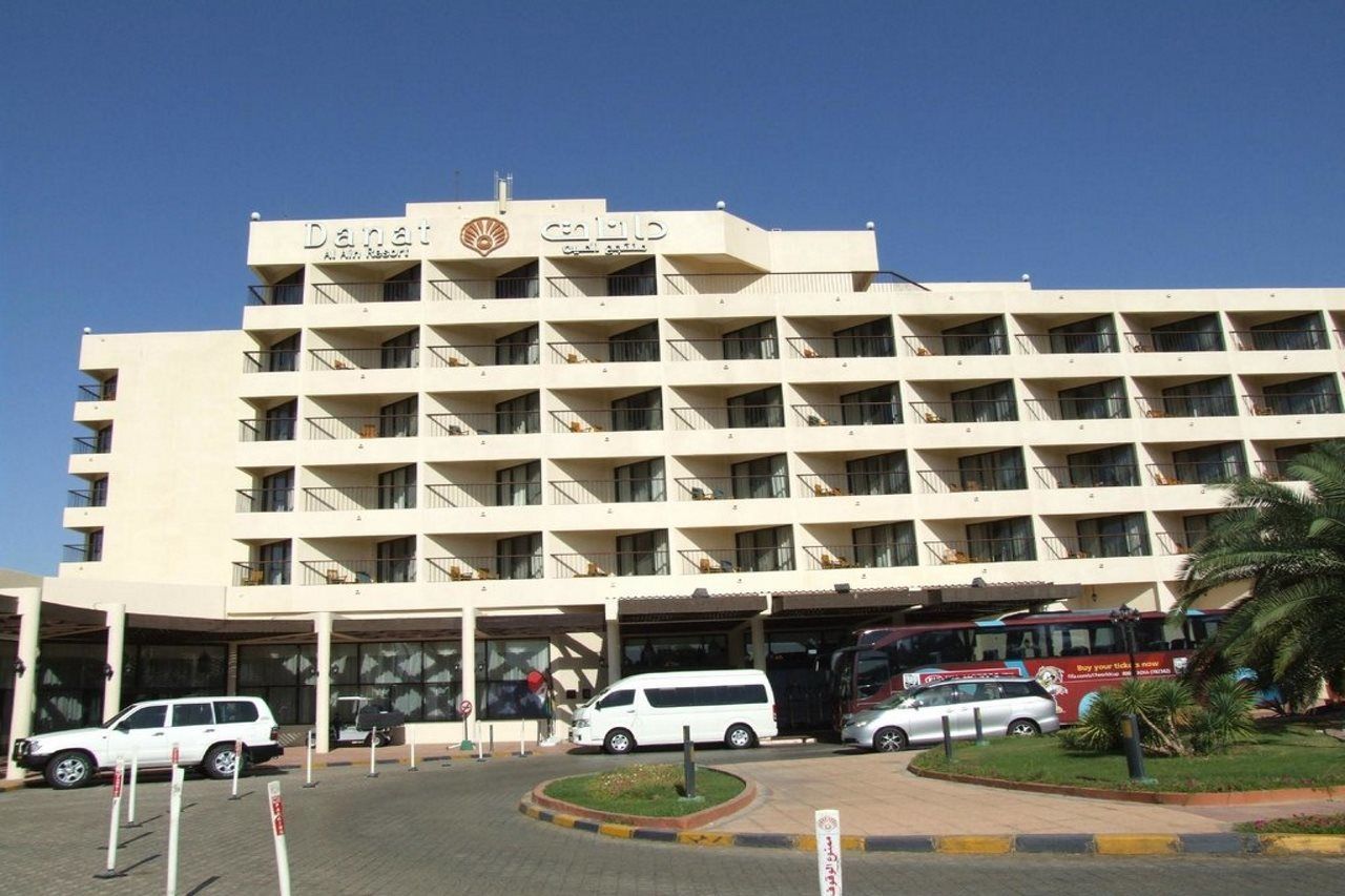 Danat Al Ain Resort Exteriér fotografie The hotel in 2011