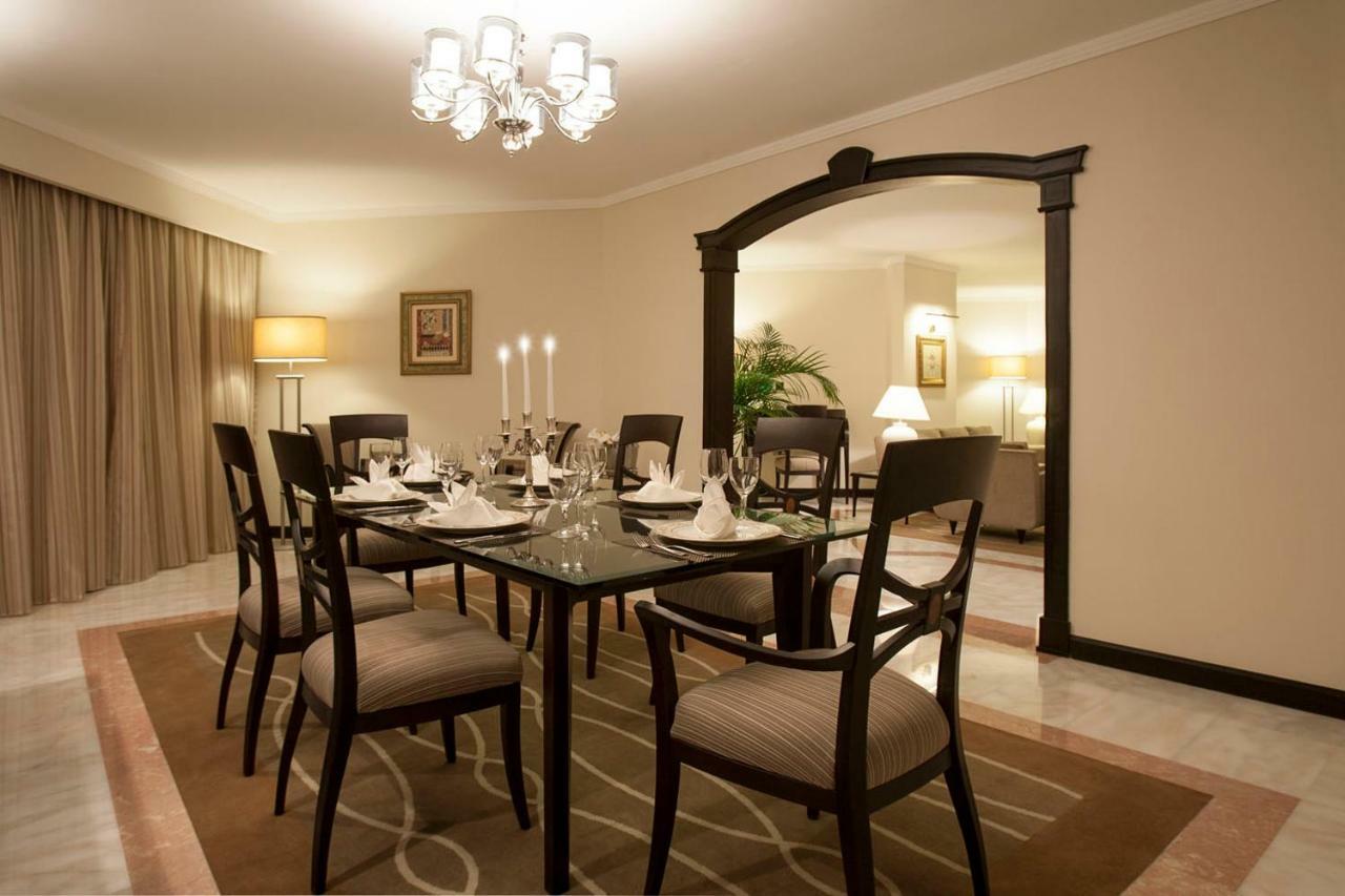 Danat Al Ain Resort Exteriér fotografie A dining room
