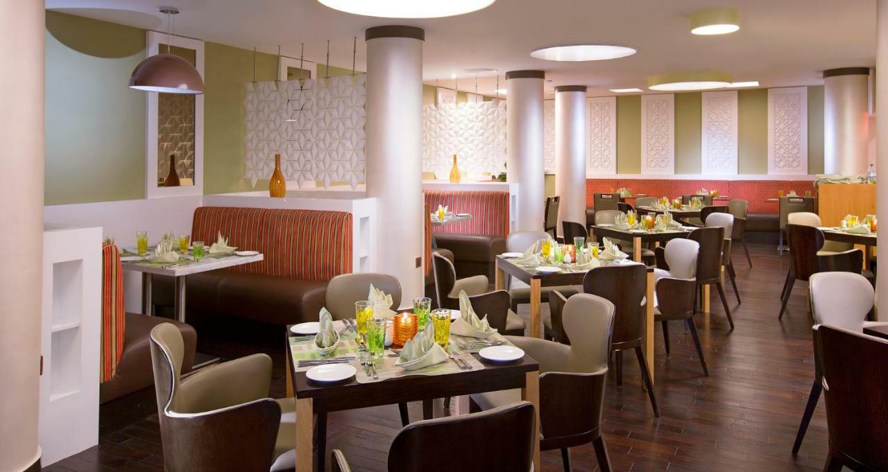 Danat Al Ain Resort Exteriér fotografie The restaurant